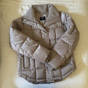 Abercrombie Women’s YPB Satin Puffer